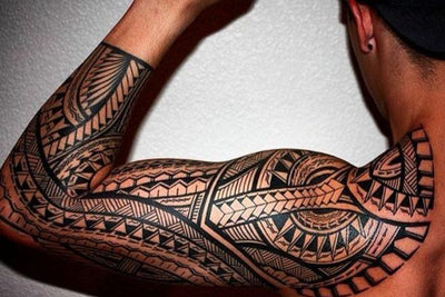 La puissance du tatouage maori